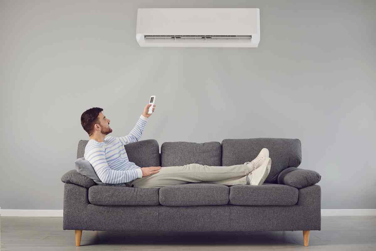 Condizionatore sempre acceso? Solo così risparmi fino al 50% senza rinunciare al benessere