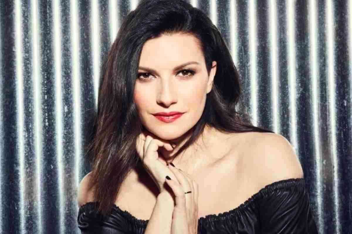 Laura Pausini fisico